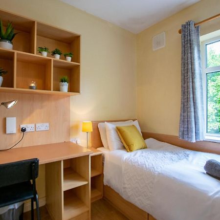 126 - Gort Na Coiribe 4 Bedroom Duplex, By Shortstays 戈尔韦 外观 照片