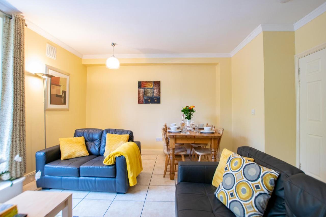 126 - Gort Na Coiribe 4 Bedroom Duplex, By Shortstays 戈尔韦 外观 照片