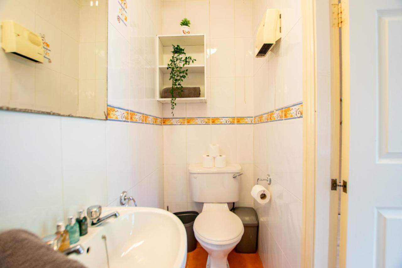 126 - Gort Na Coiribe 4 Bedroom Duplex, By Shortstays 戈尔韦 外观 照片