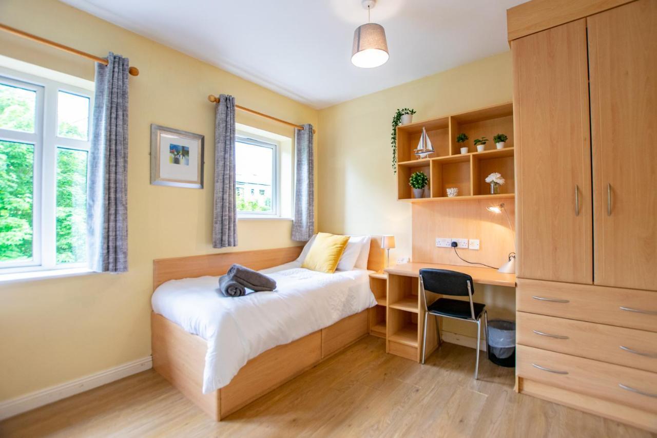 126 - Gort Na Coiribe 4 Bedroom Duplex, By Shortstays 戈尔韦 外观 照片