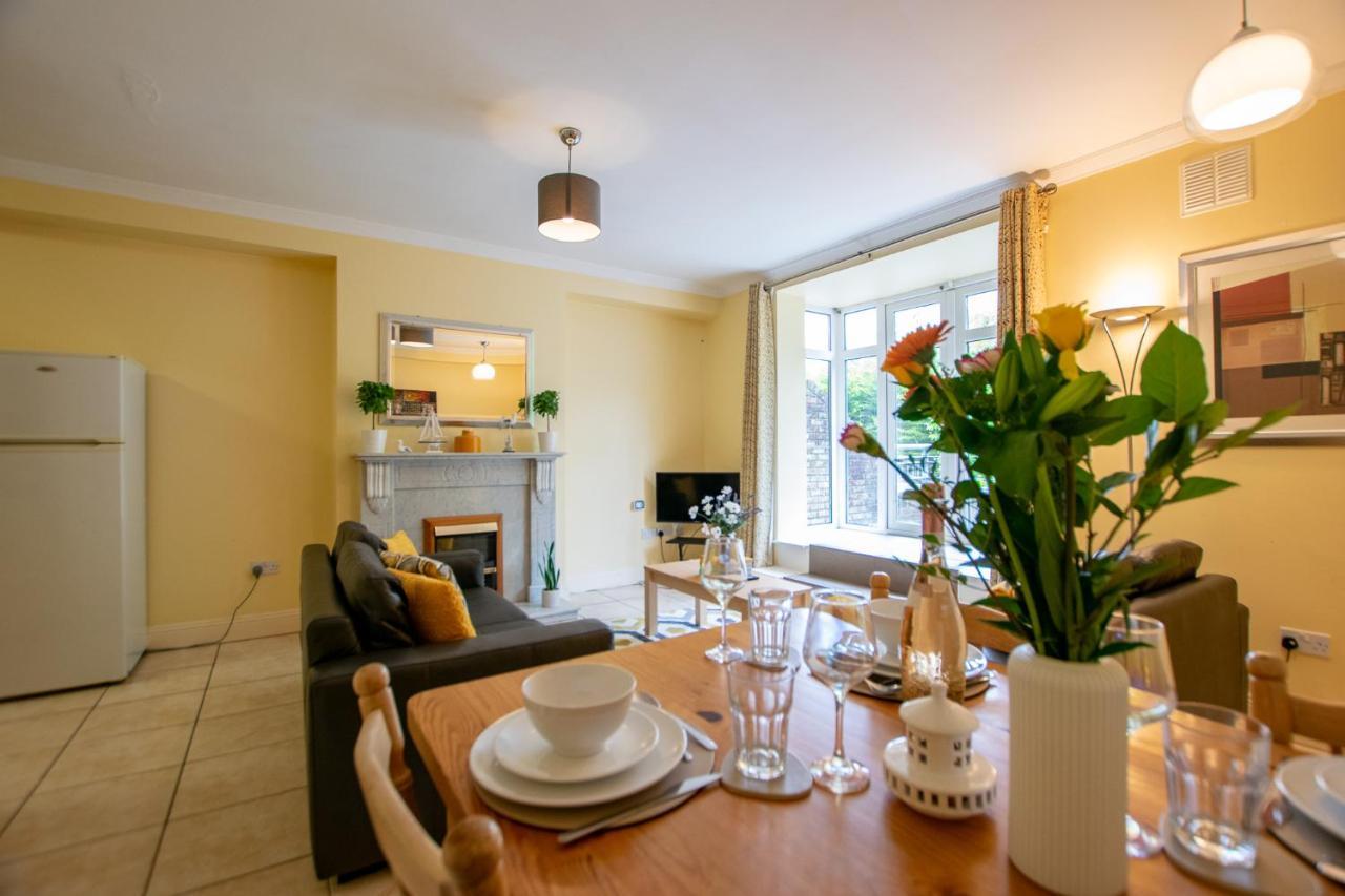 126 - Gort Na Coiribe 4 Bedroom Duplex, By Shortstays 戈尔韦 外观 照片