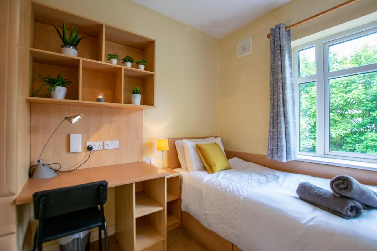 126 - Gort Na Coiribe 4 Bedroom Duplex, By Shortstays 戈尔韦 外观 照片
