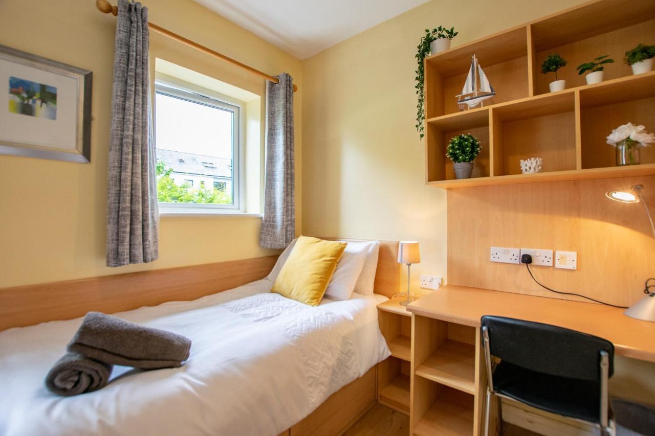 126 - Gort Na Coiribe 4 Bedroom Duplex, By Shortstays 戈尔韦 外观 照片