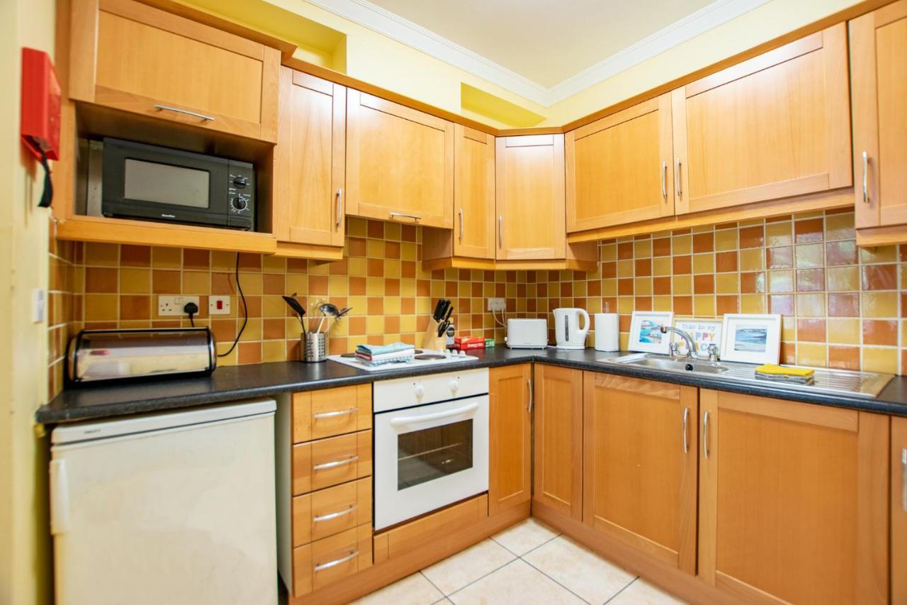 126 - Gort Na Coiribe 4 Bedroom Duplex, By Shortstays 戈尔韦 外观 照片