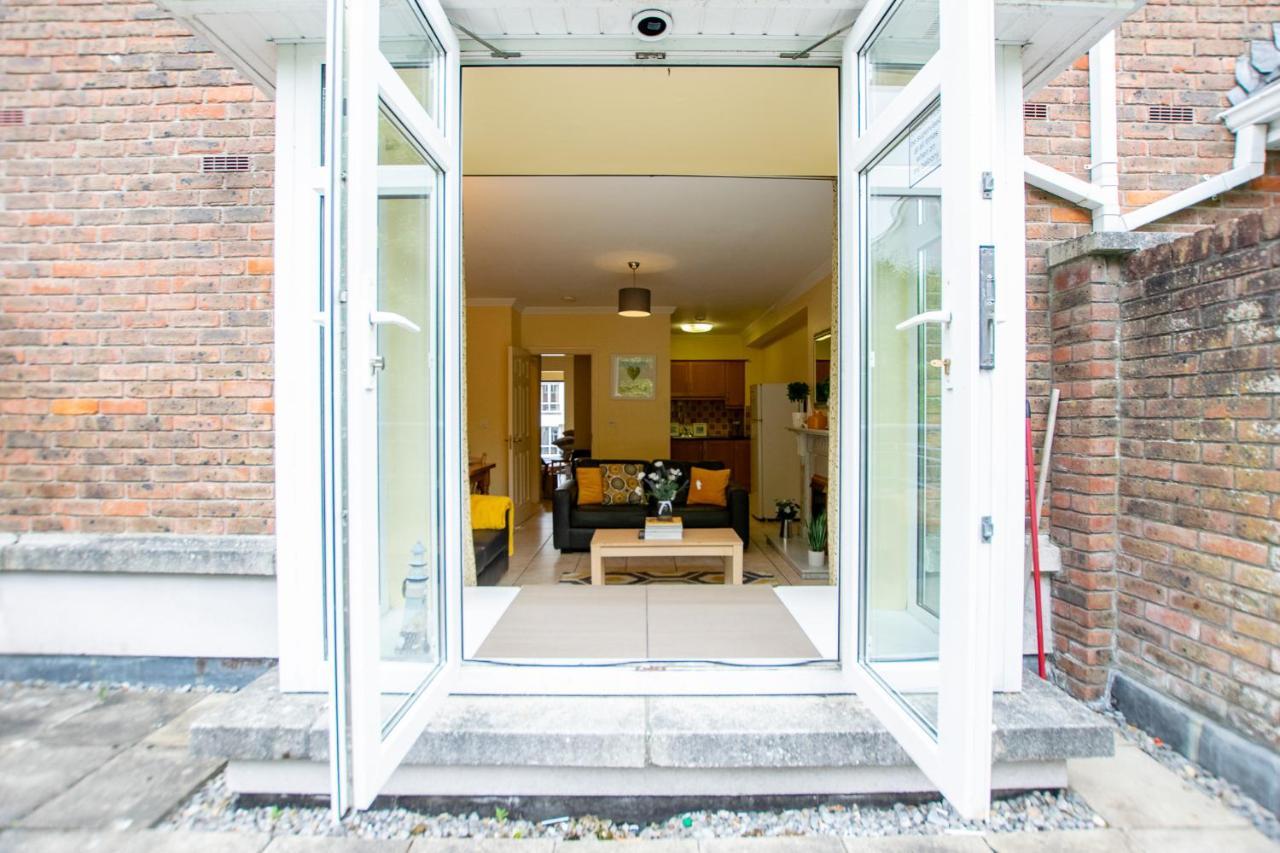 126 - Gort Na Coiribe 4 Bedroom Duplex, By Shortstays 戈尔韦 外观 照片