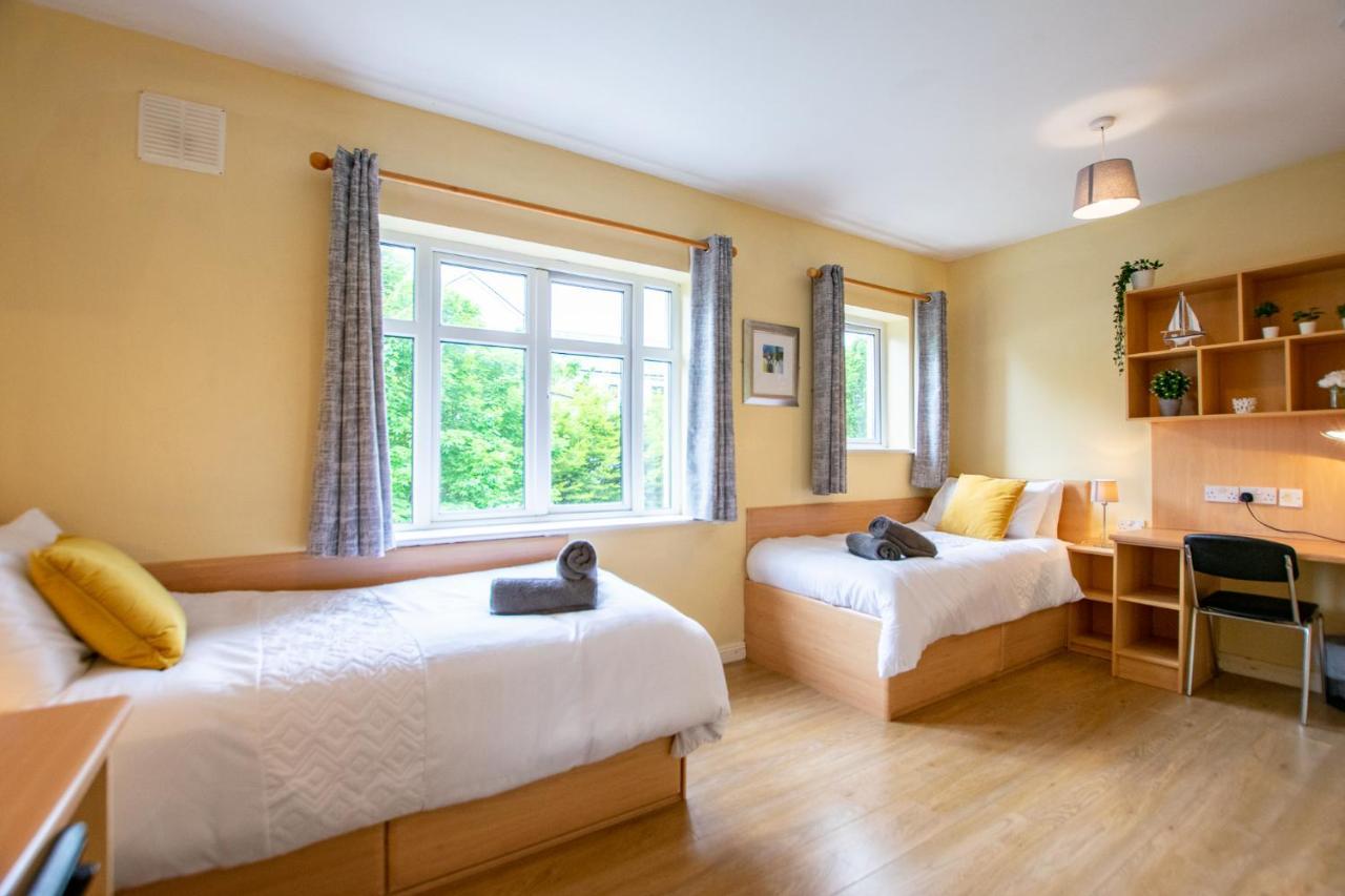 126 - Gort Na Coiribe 4 Bedroom Duplex, By Shortstays 戈尔韦 外观 照片